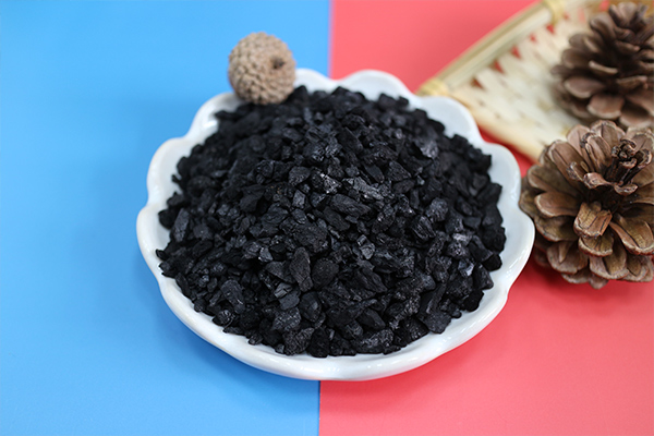 煤質(zhì)顆?；钚蕴? width=